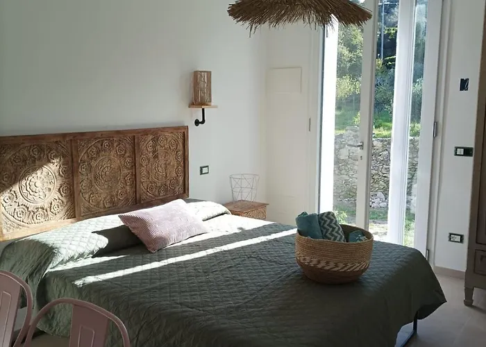 La Porta Dell' Eden Guest house