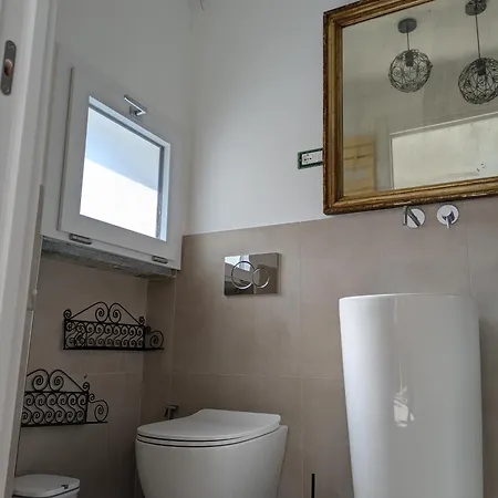 La Porta Dell' Eden 3* Spotorno