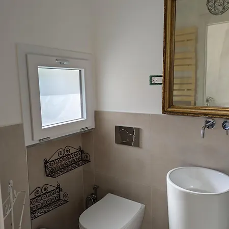 La Porta Dell' Eden Spotorno